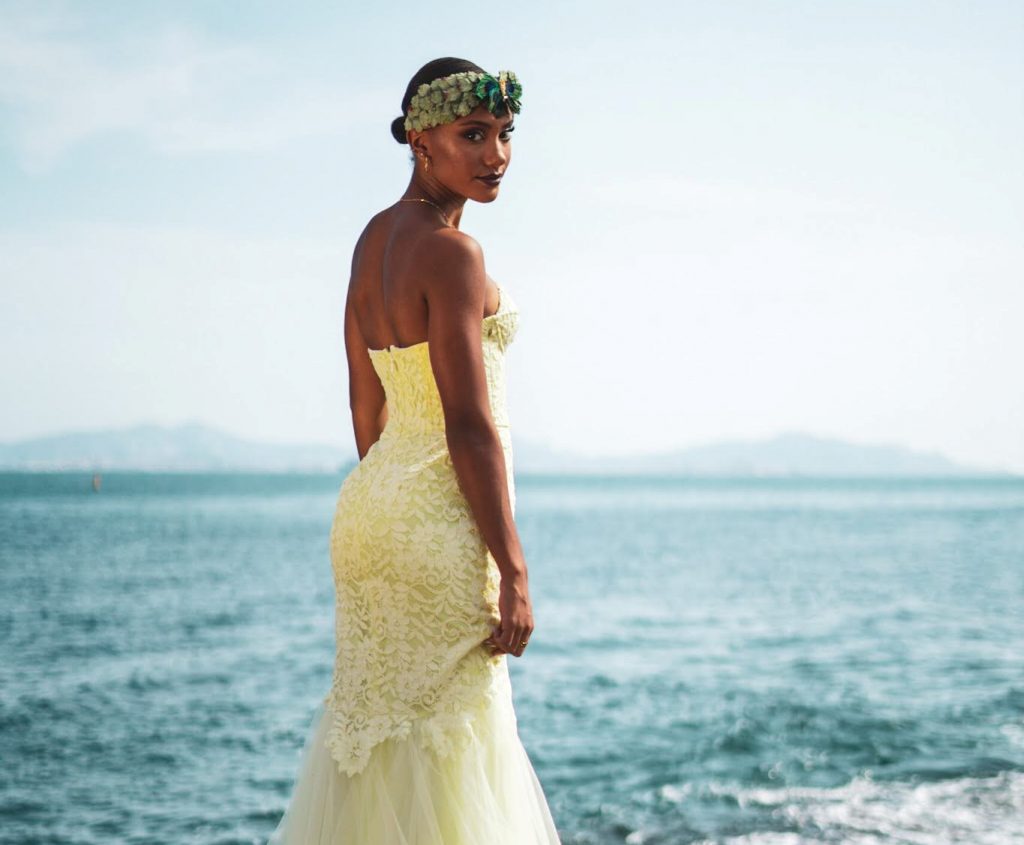 Lire la suite à propos de l’article Une robe de mariée de couleur, pourquoi pas vous !
